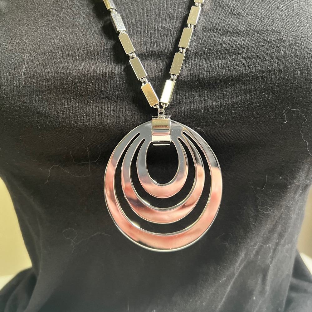 Monet Tournee Pendant Necklace 30" Silver Good